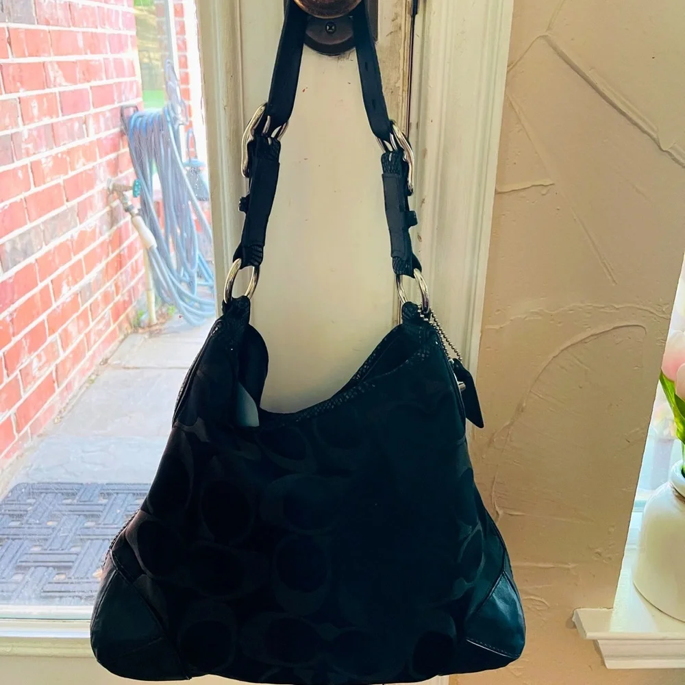 Black Coach Signature C Large Hobo Purse - Picture 1 of 8